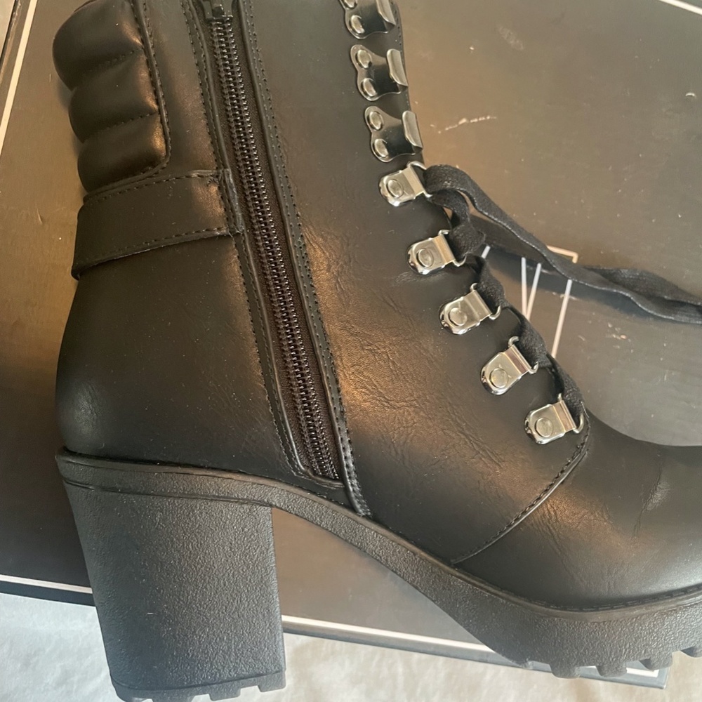 Combat Boot - Picture 4 of 4